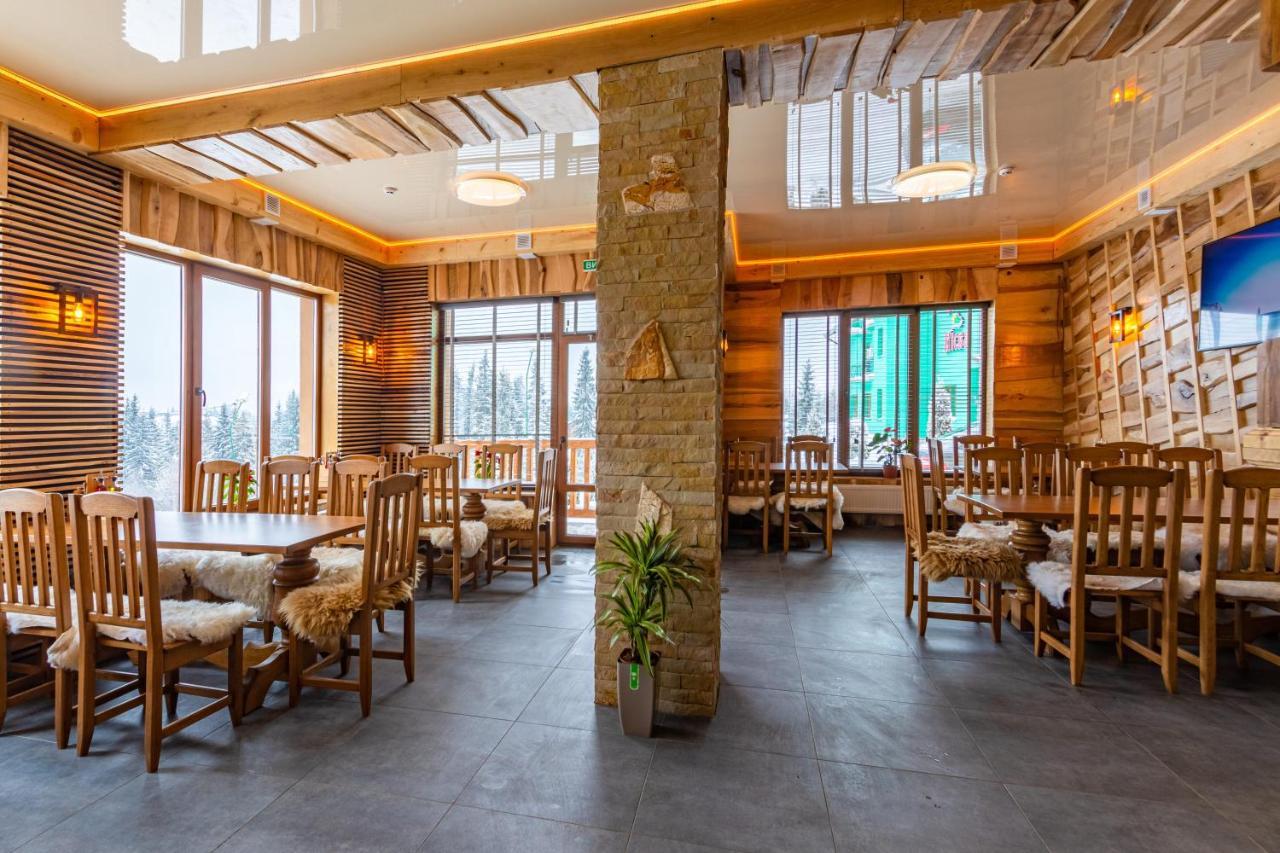 Rich Oak - Готель З Відкритим Панорамний Басейном Yablunytsya Extérieur photo