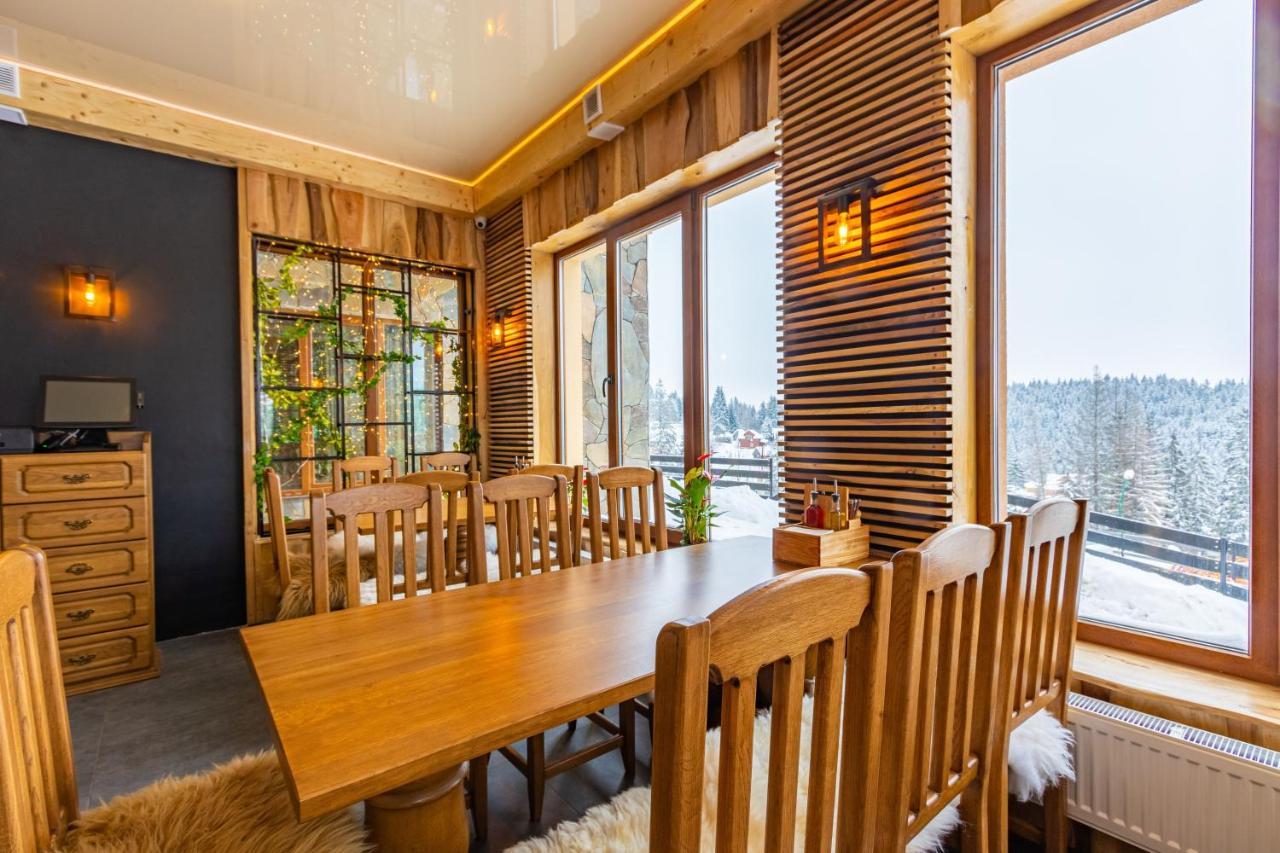 Rich Oak - Готель З Відкритим Панорамний Басейном Yablunytsya Extérieur photo