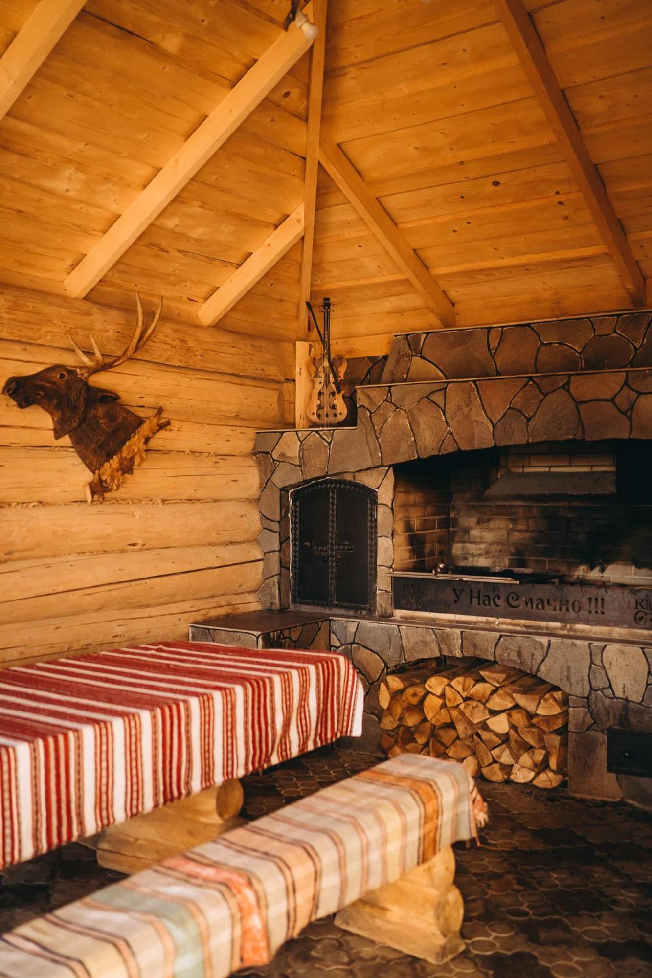 Rich Oak - Готель З Відкритим Панорамний Басейном Yablunytsya Extérieur photo
