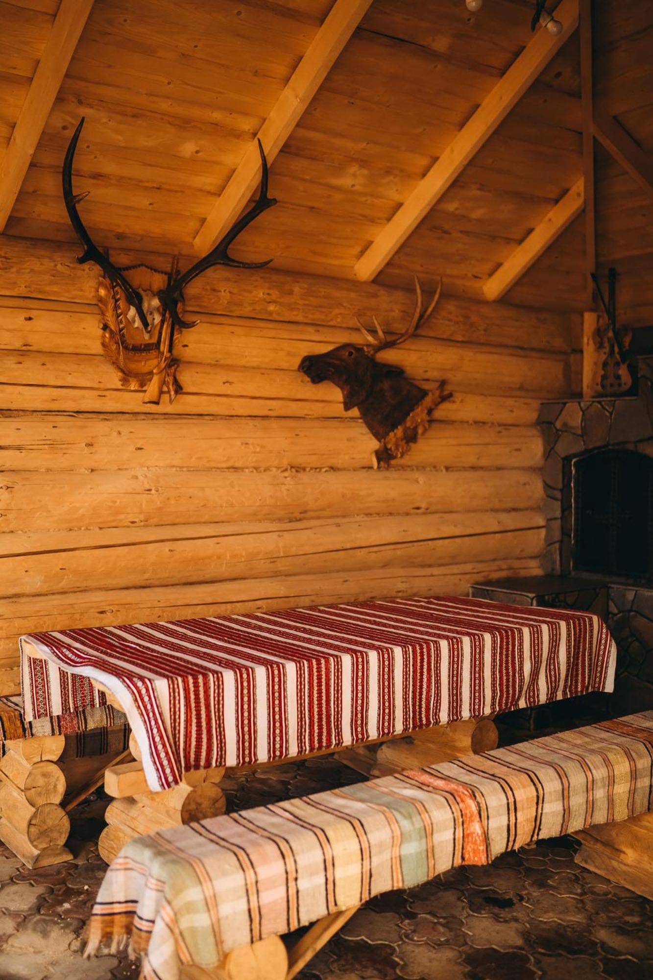 Rich Oak - Готель З Відкритим Панорамний Басейном Yablunytsya Extérieur photo